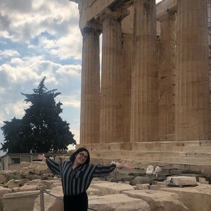 Meet your Posher, Becca